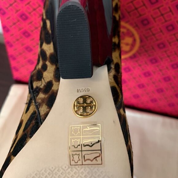Tory Burch Lila genuine calf hair pointed toe leopard print bootie size 6,5 new - Picture 16 of 16